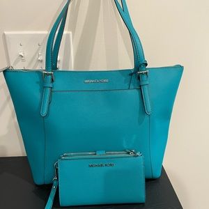 Brand New Michael Kors Tote Bag and Matching Wallet